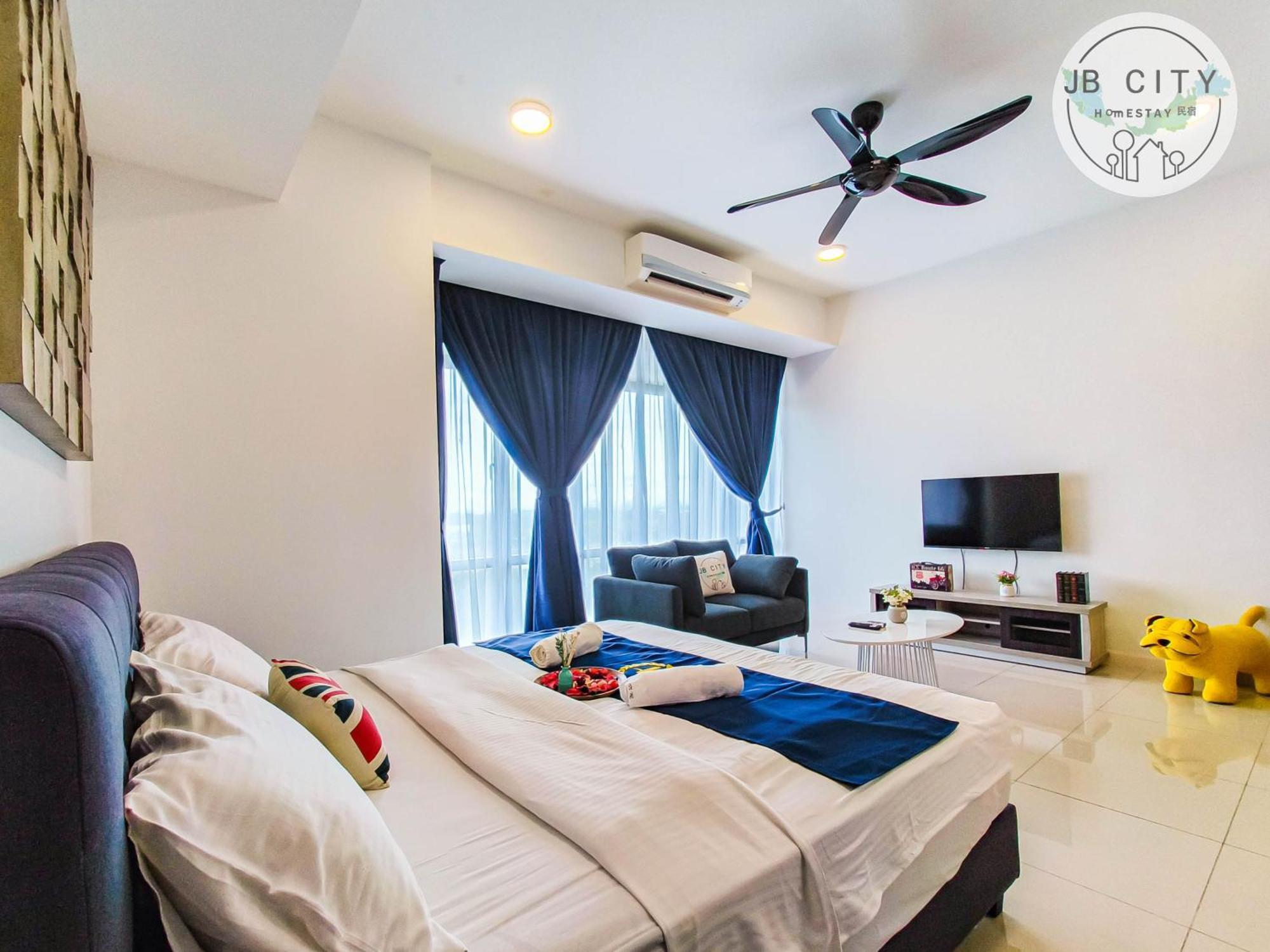 Grand Medini Suites By Rr Jbcity 누사자야 객실 사진