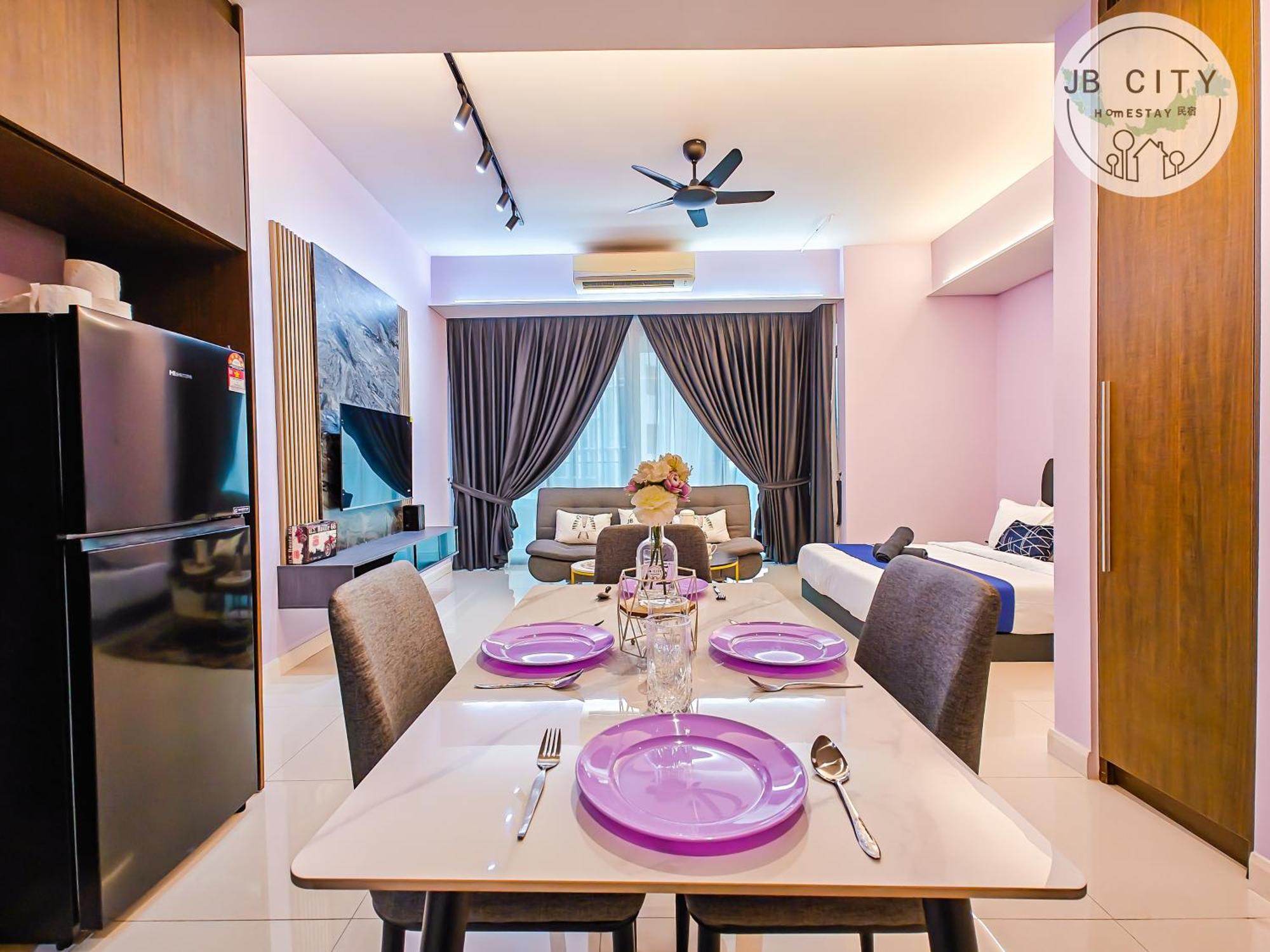 Grand Medini Suites By Rr Jbcity 누사자야 외부 사진